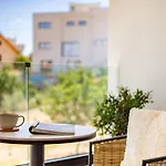 Apartment Sanders Eduardovich