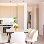 Sanders Eduardovich Apartment *