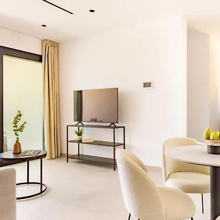Sanders Eduardovich Apartment