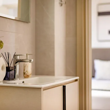 Sanders Eduardovich Apartment Limassol