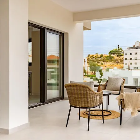 Sanders Eduardovich Apartment Limassol