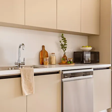 Sanders Eduardovich Apartment *