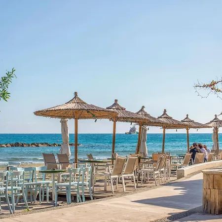 Sanders Eduardovich アパート