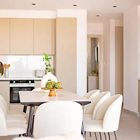 Sanders Eduardovich Apartment *
