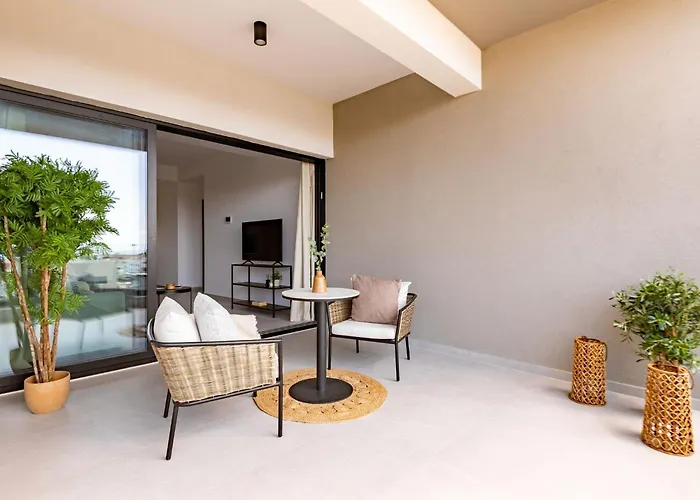 Sanders Eduardovich *