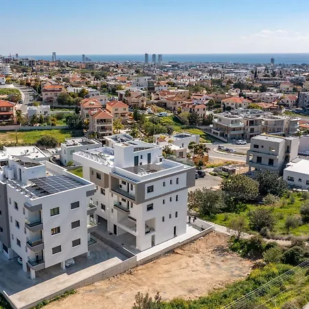 Sanders Eduardovich *